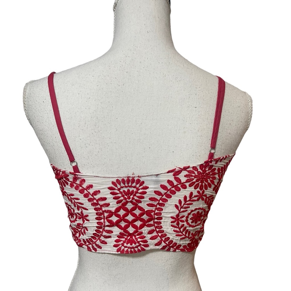 Gorgeous red embroidered tie front crop tank - Picture 3 of 4